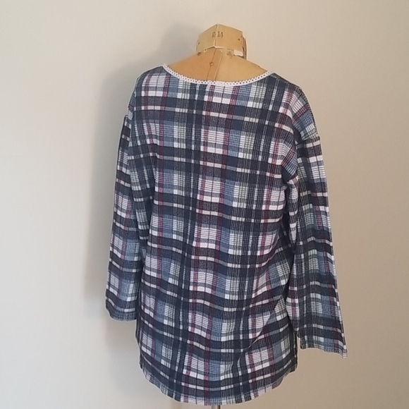 Stefano Basics Blouse - Picture 5 of 9